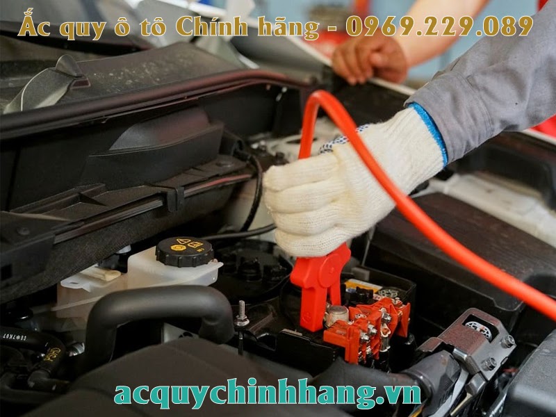 Nên sử dụng ắc quy chính hãng