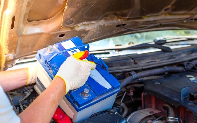 Duy trì thói quen bảo vệ ắc quy lâu dài