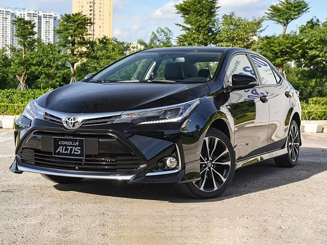 ắc quy xe Toyota Corolla Altis