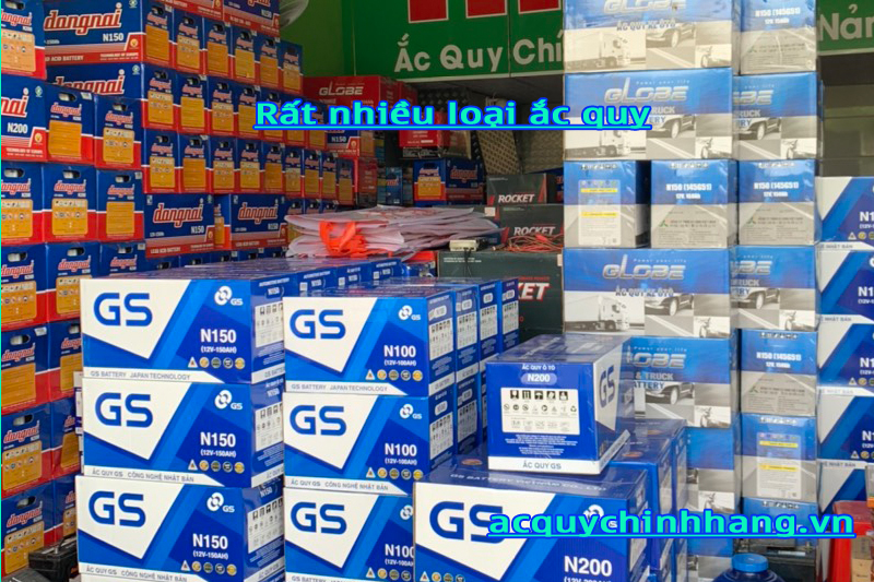 Nhiều loại ắc quy trên thị trường